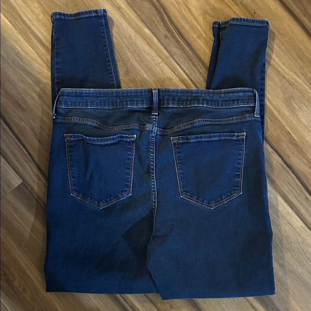 Old Navy Women's Deep Blue Skinny Jeans - Picture 4 of 4